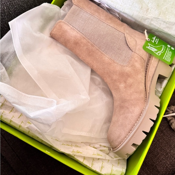 Sam Edelman Tan Ankle Booties Sleek Design - Picture 1 of 7